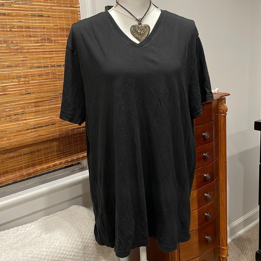 GOODFELLOW & CO VNECK TEE